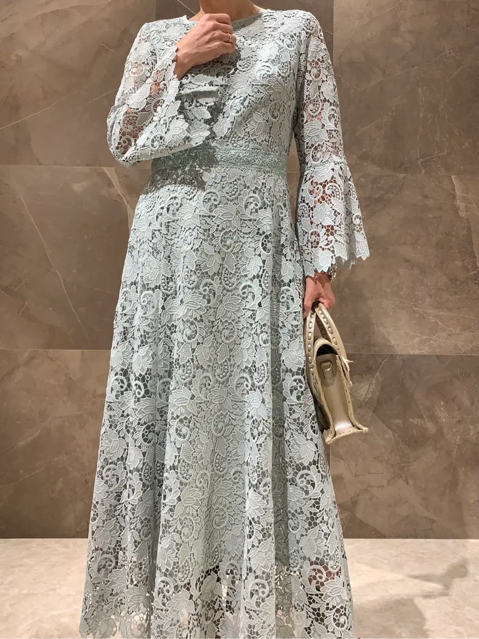 GRACE CONTINENTAL 穐山　香織 コーディネート画像