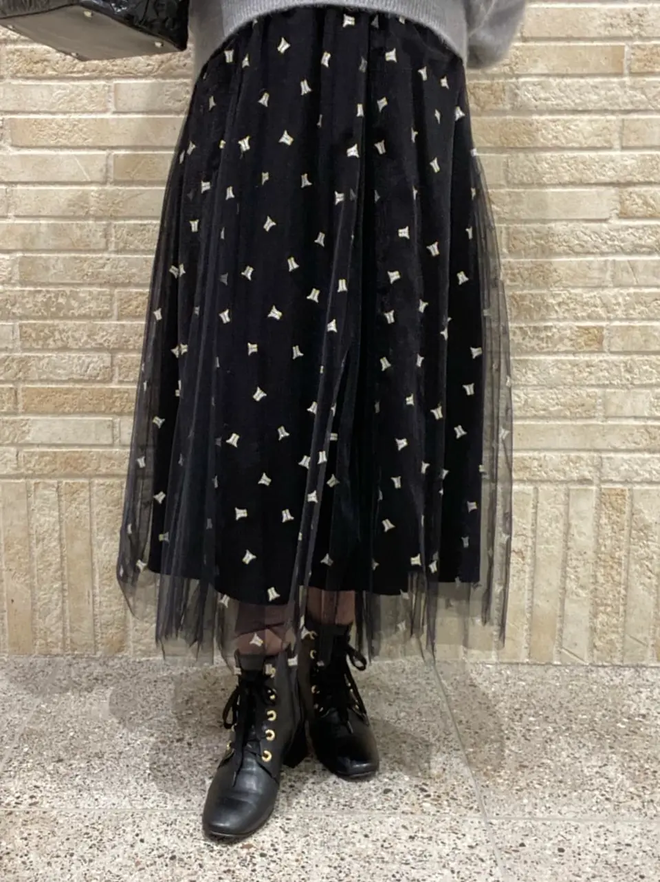 GRACE CONTINENTAL MOMOKO コーディネート画像