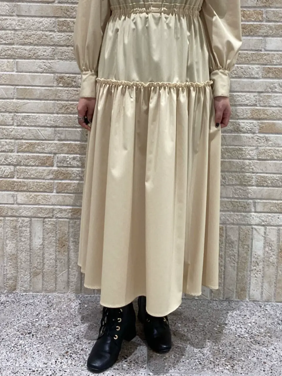 GRACE CONTINENTAL MOMOKO コーディネート画像