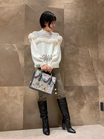 GRACE CONTINENTAL 穐山　香織 コーディネート画像