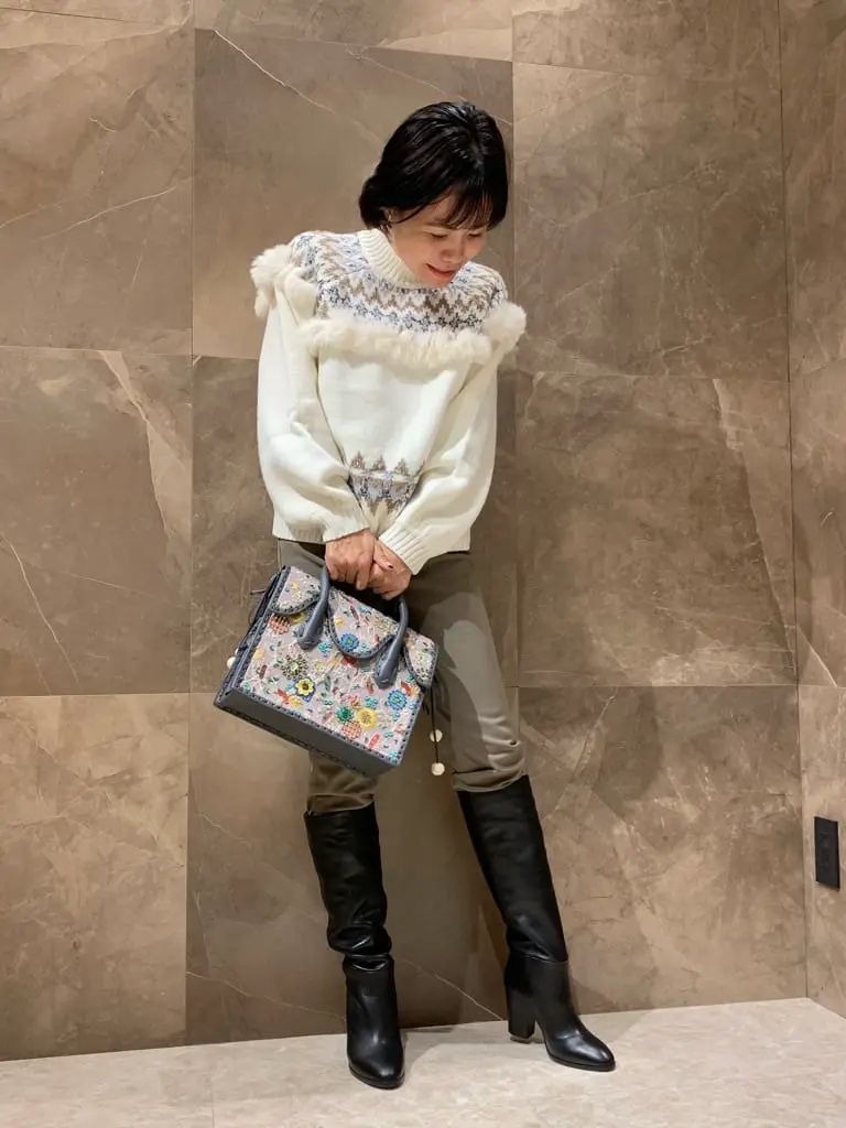 GRACE CONTINENTAL 穐山　香織 コーディネート画像