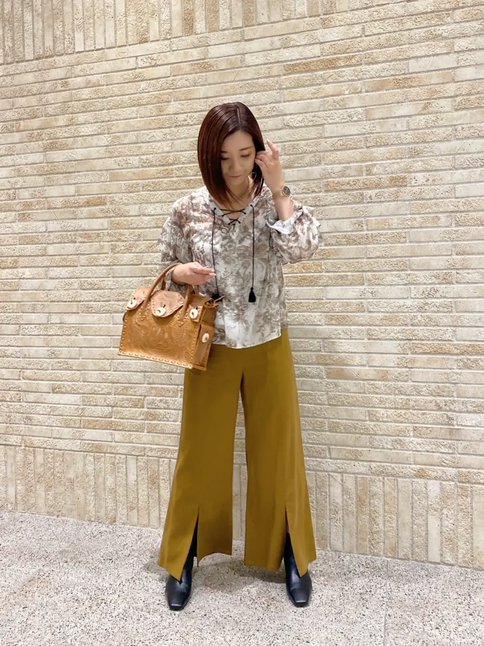 GRACE CONTINENTAL MOMOKO コーディネート画像