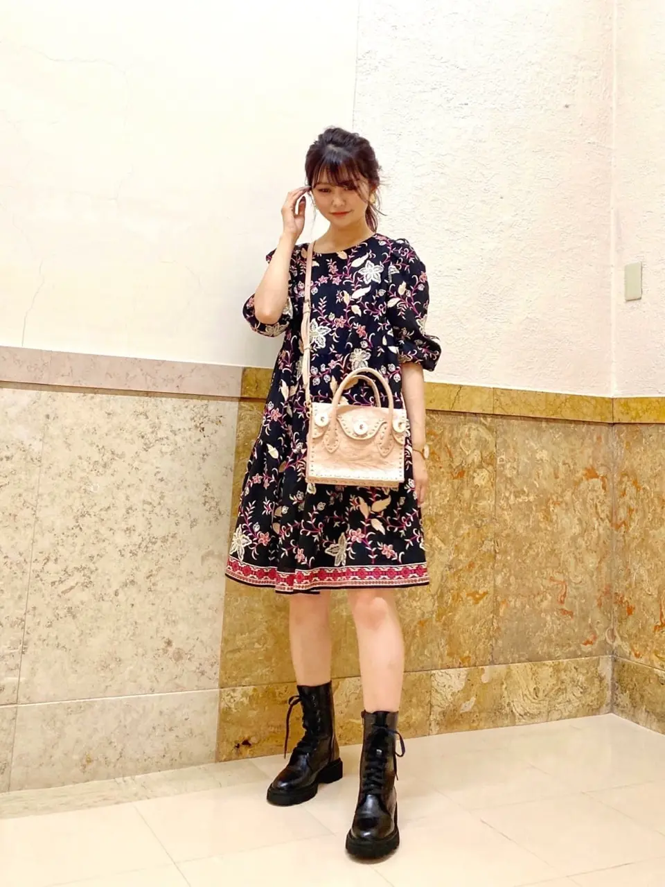 GRACE CONTINENTAL MORITA AI コーディネート画像