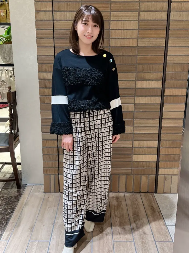 GRACE CONTINENTAL YUKARI  コーディネート画像