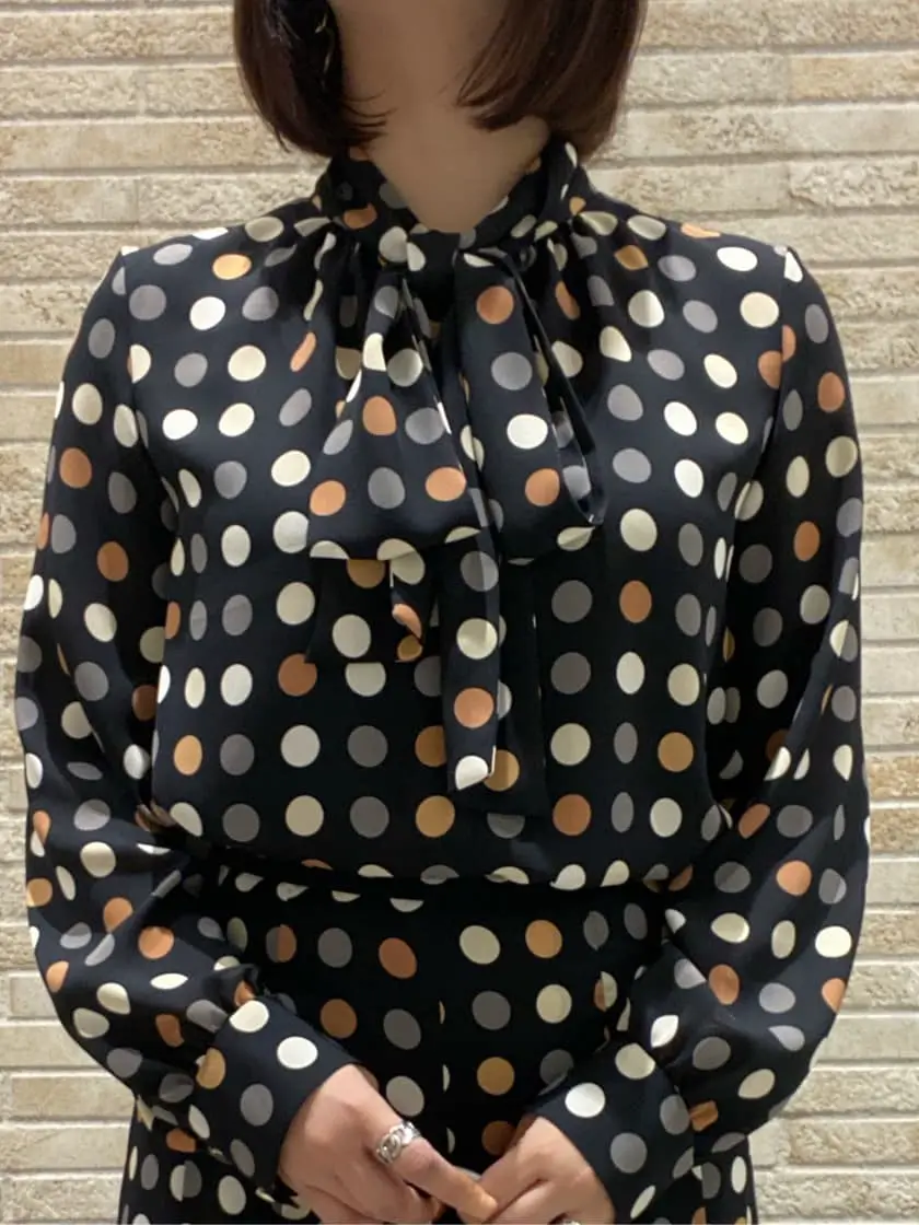 GRACE CONTINENTAL MOMOKO コーディネート画像