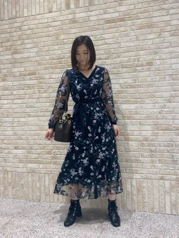 GRACE CONTINENTAL MOMOKO コーディネート画像