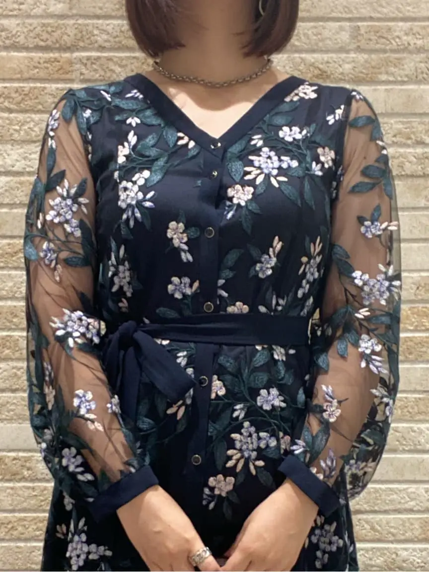 GRACE CONTINENTAL MOMOKO コーディネート画像