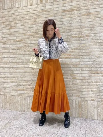 GRACE CONTINENTAL MOMOKO コーディネート画像