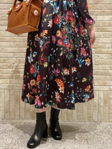 GRACE CONTINENTAL MOMOKO コーディネート画像