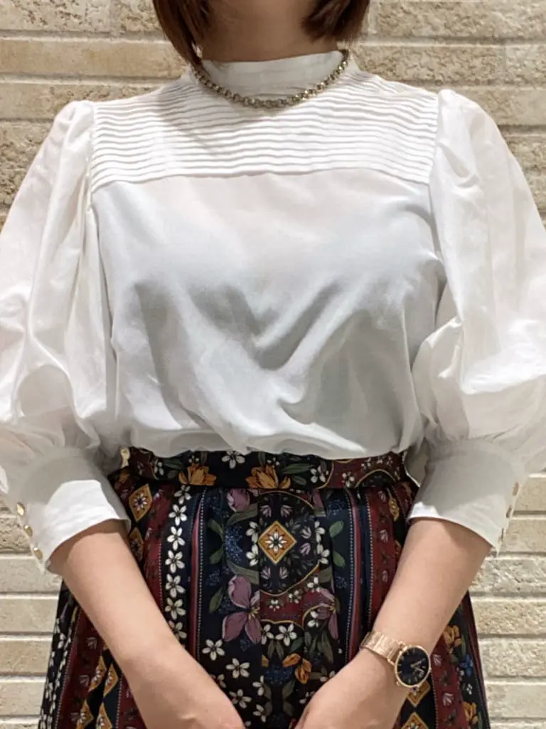 GRACE CONTINENTAL MOMOKO コーディネート画像