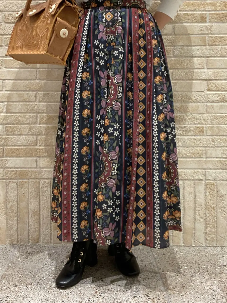 GRACE CONTINENTAL MOMOKO コーディネート画像