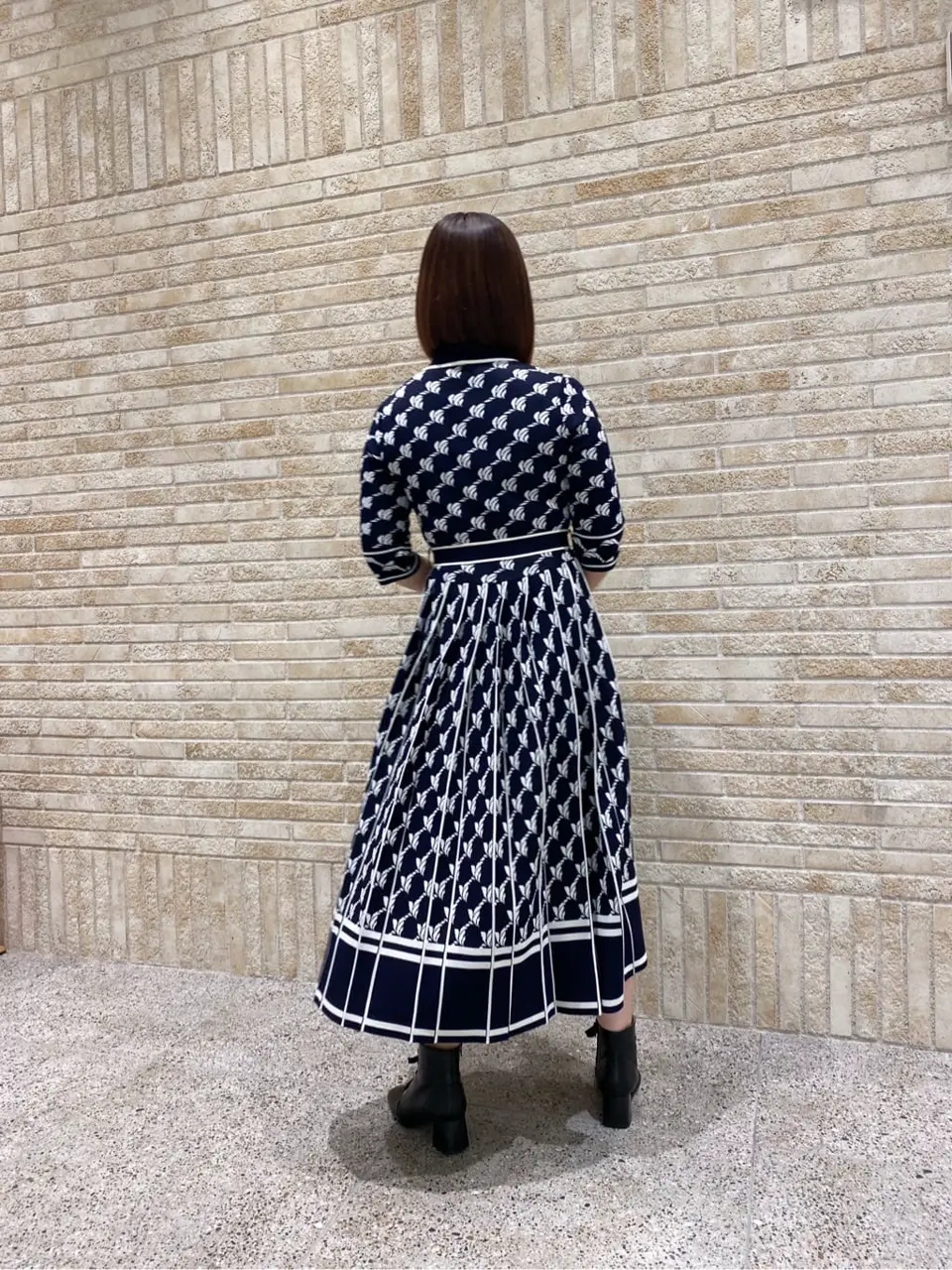 GRACE CONTINENTAL MOMOKO コーディネート画像