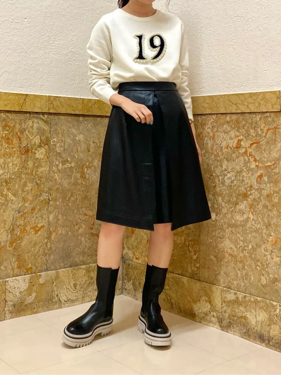 GRACE CONTINENTAL MORITA AI コーディネート画像