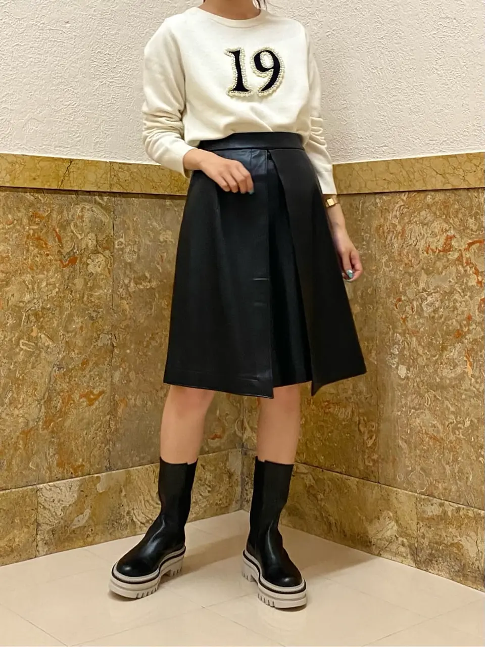 GRACE CONTINENTAL MORITA AI コーディネート画像