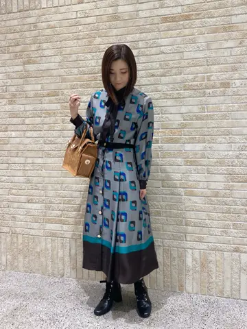 GRACE CONTINENTAL MOMOKO コーディネート画像