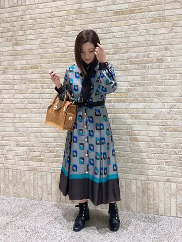 GRACE CONTINENTAL MOMOKO コーディネート画像