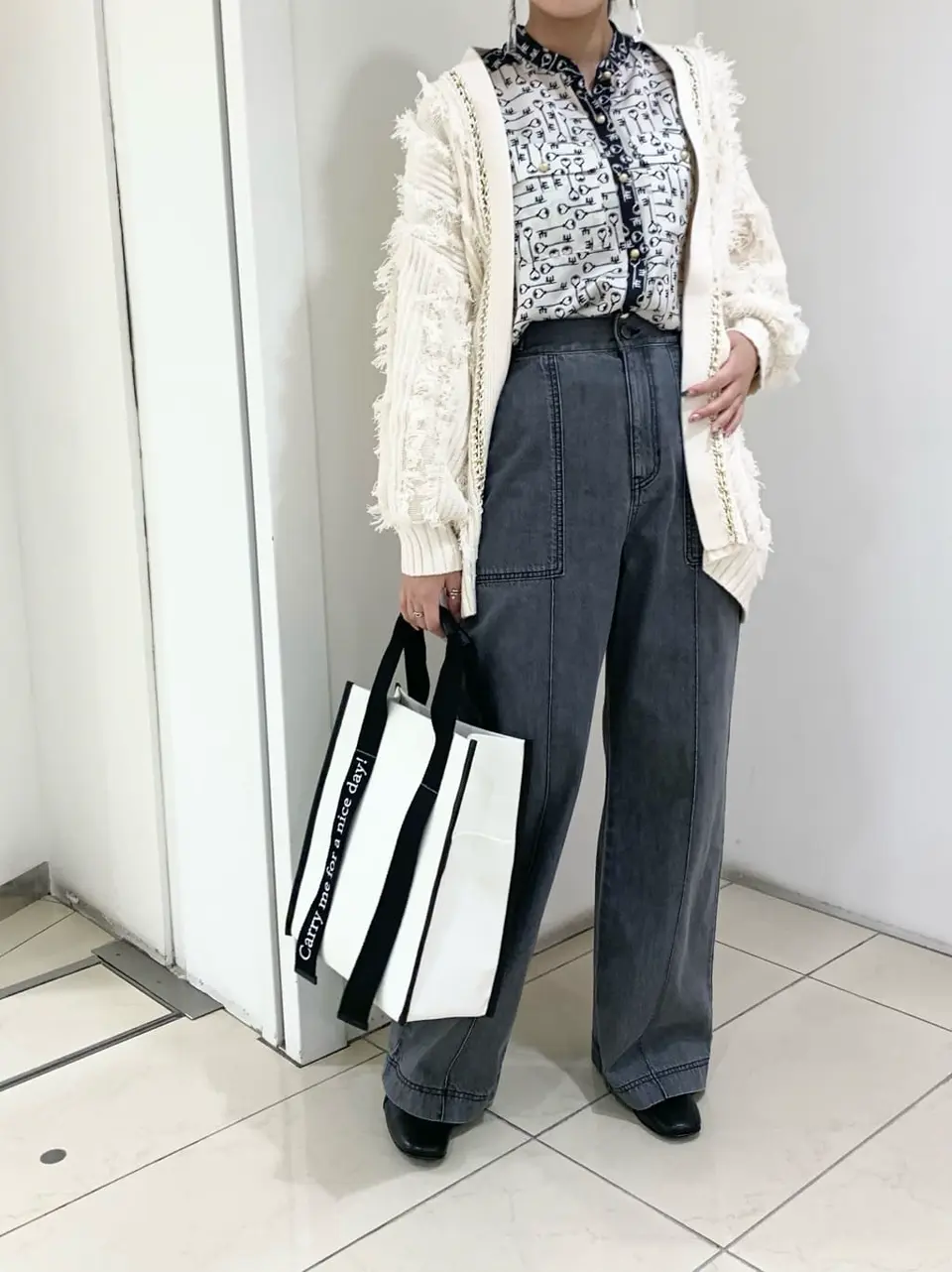 GRACE CONTINENTAL yoshi コーディネート画像