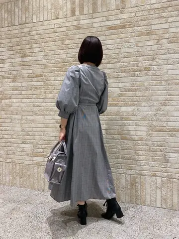 GRACE CONTINENTAL MOMOKO コーディネート画像