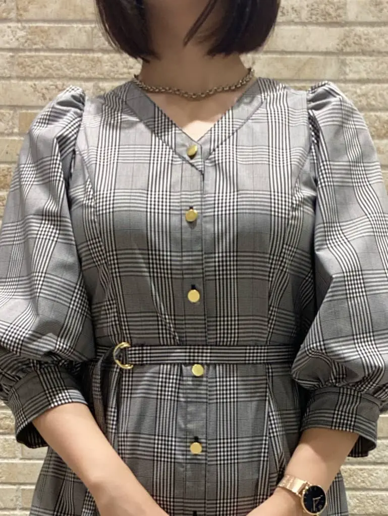 GRACE CONTINENTAL MOMOKO コーディネート画像