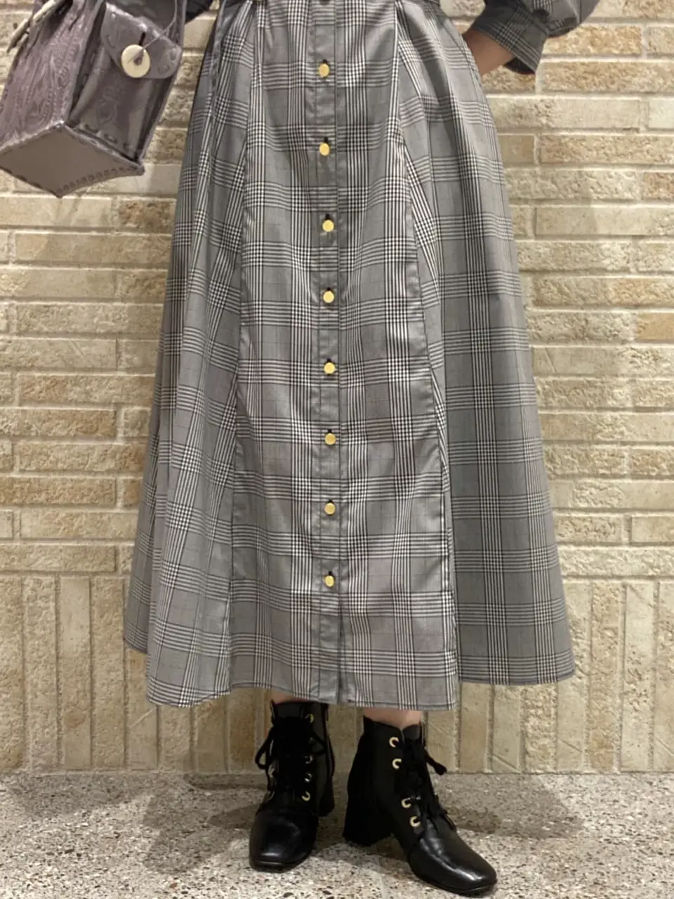 GRACE CONTINENTAL MOMOKO コーディネート画像