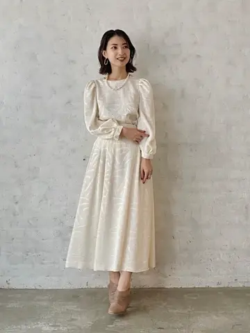 GRACE CONTINENTAL 青木育日 コーディネート画像