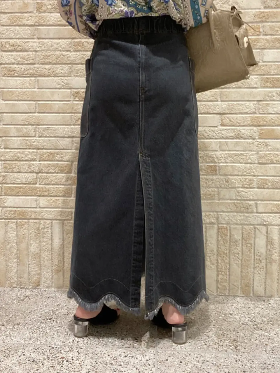 GRACE CONTINENTAL MOMOKO コーディネート画像