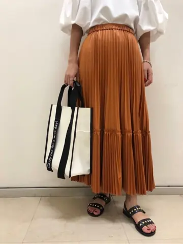 GRACE CONTINENTAL 加藤   恵理奈 コーディネート画像