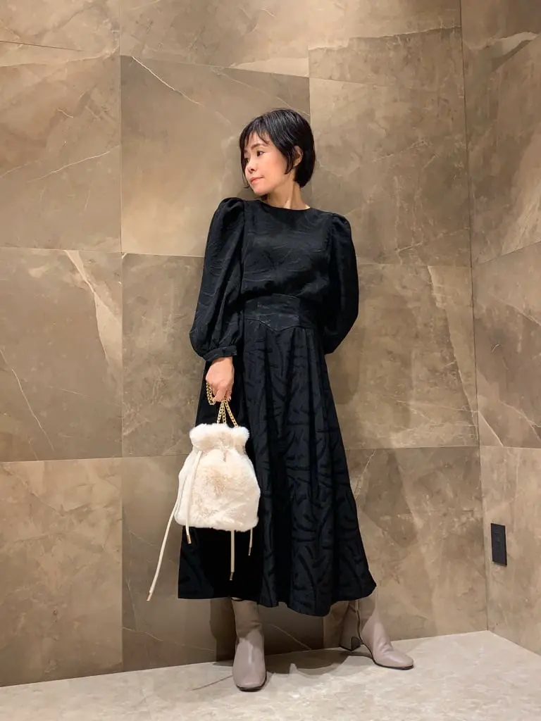 GRACE CONTINENTAL 穐山　香織 コーディネート画像