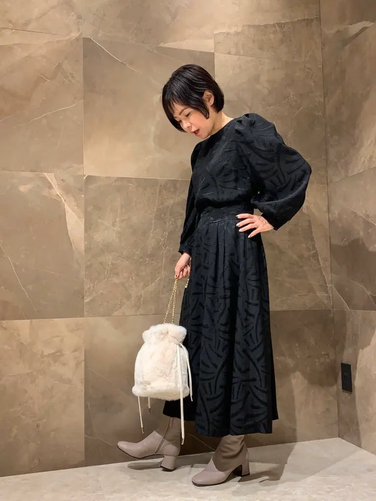 GRACE CONTINENTAL 穐山　香織 コーディネート画像