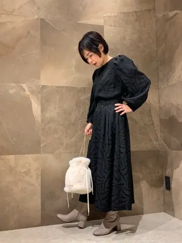 GRACE CONTINENTAL 穐山　香織 コーディネート画像