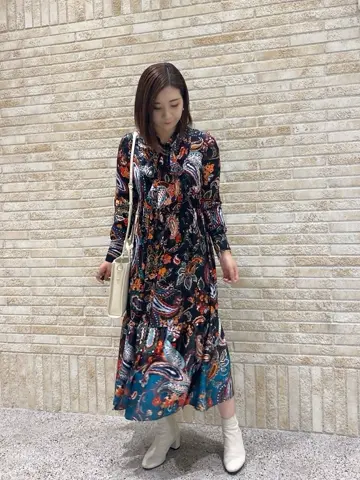 GRACE CONTINENTAL MOMOKO コーディネート画像