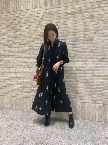 GRACE CONTINENTAL MOMOKO コーディネート画像