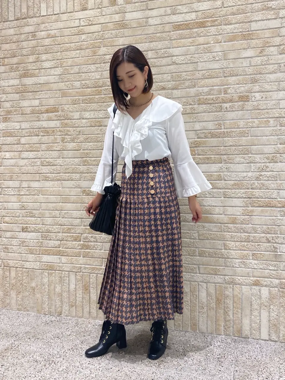 GRACE CONTINENTAL MOMOKO コーディネート画像