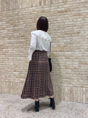 GRACE CONTINENTAL MOMOKO コーディネート画像