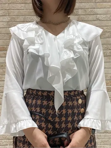 GRACE CONTINENTAL MOMOKO コーディネート画像