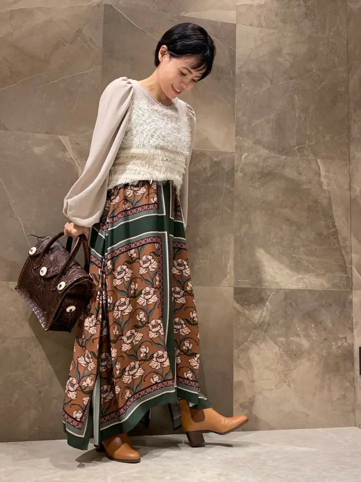 GRACE CONTINENTAL 穐山　香織 コーディネート画像