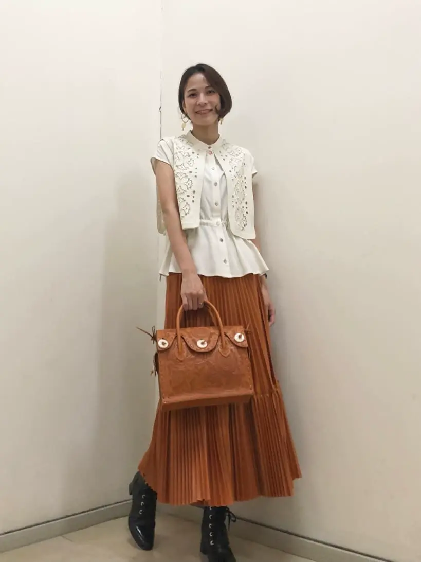 GRACE CONTINENTAL 亀田 未希 コーディネート画像