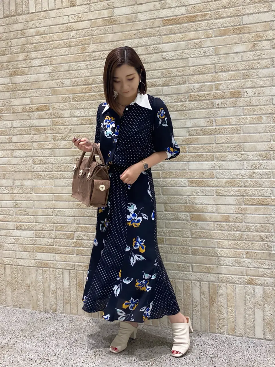 GRACE CONTINENTAL MOMOKO コーディネート画像