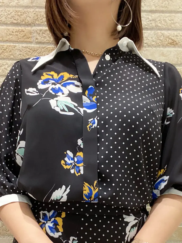 GRACE CONTINENTAL MOMOKO コーディネート画像