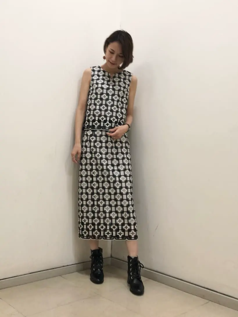 GRACE CONTINENTAL 亀田 未希 コーディネート画像