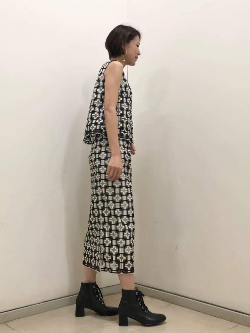 GRACE CONTINENTAL 亀田 未希 コーディネート画像