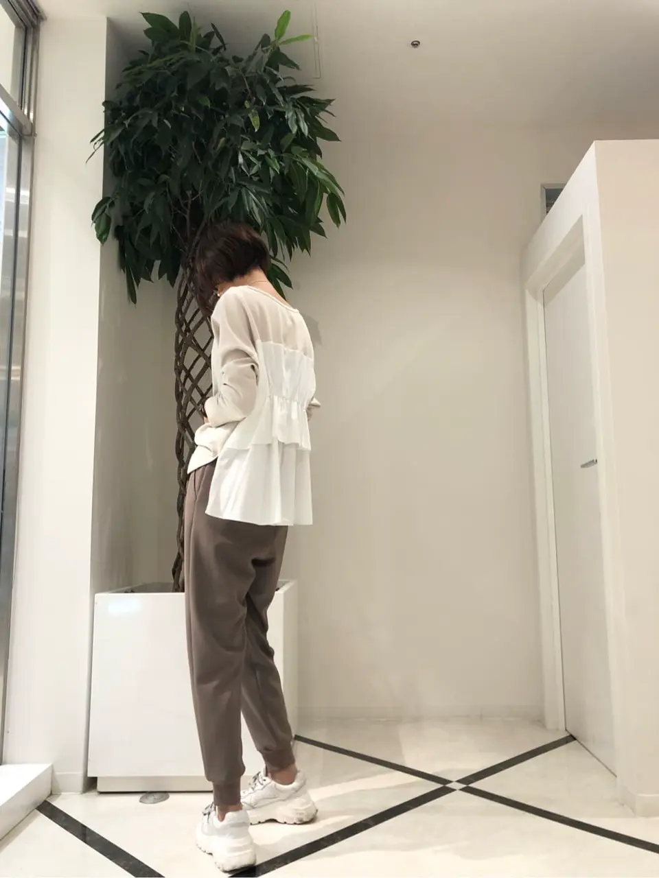 GRACE CONTINENTAL 亀田 未希 コーディネート画像