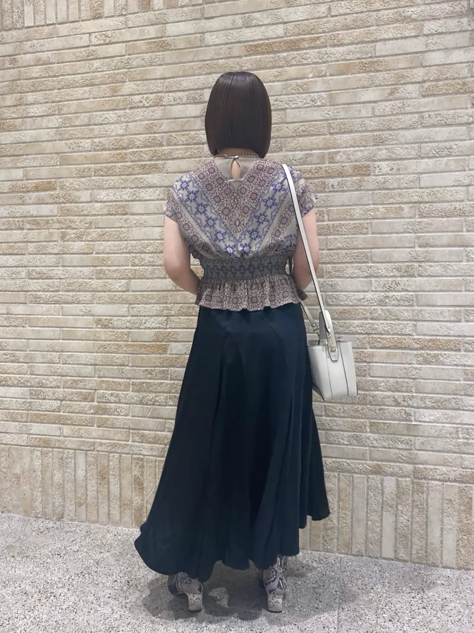 GRACE CONTINENTAL MOMOKO コーディネート画像