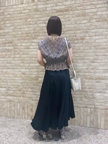 GRACE CONTINENTAL MOMOKO コーディネート画像