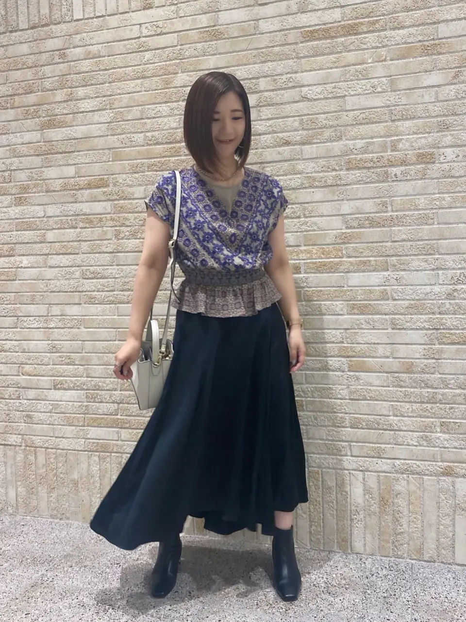 GRACE CONTINENTAL MOMOKO コーディネート画像