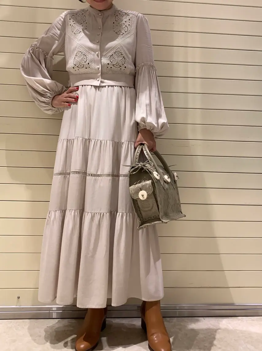 GRACE CONTINENTAL 穐山　香織 コーディネート画像