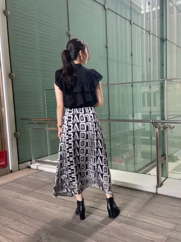 GRACE CONTINENTAL Shiori コーディネート画像