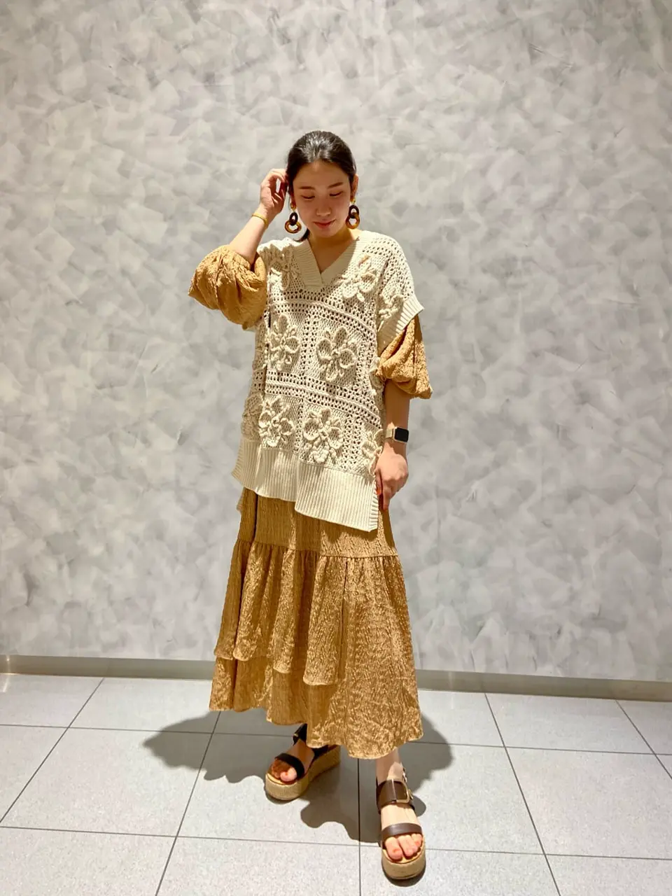  Shiori コーディネート画像