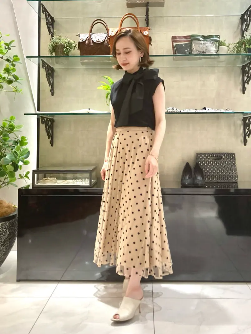 GRACE CONTINENTAL okunaka_desu コーディネート画像