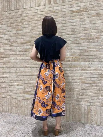 GRACE CONTINENTAL MOMOKO コーディネート画像